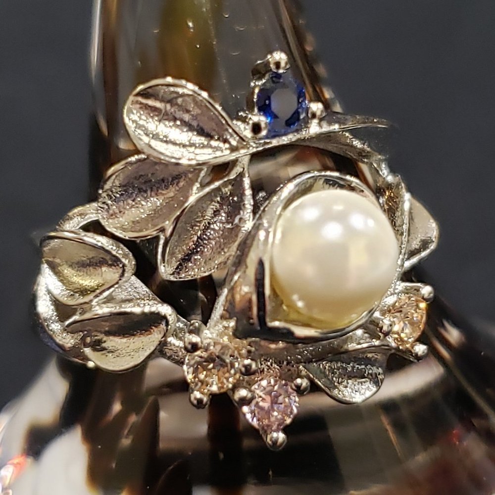 Silver Plated Leaf Design Multi Stone - Size 6